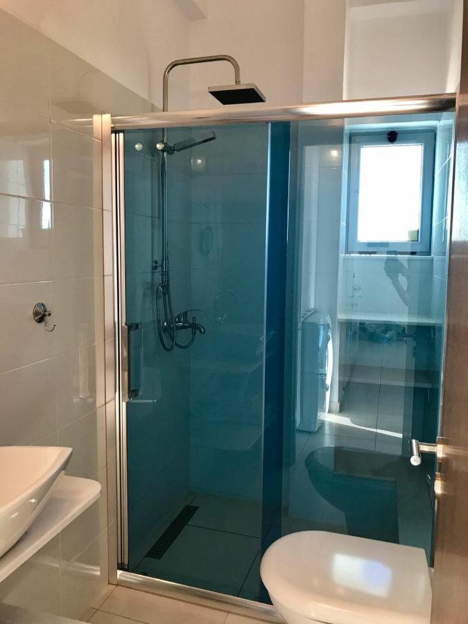Seaside View Apartment Sarande Bagian luar foto