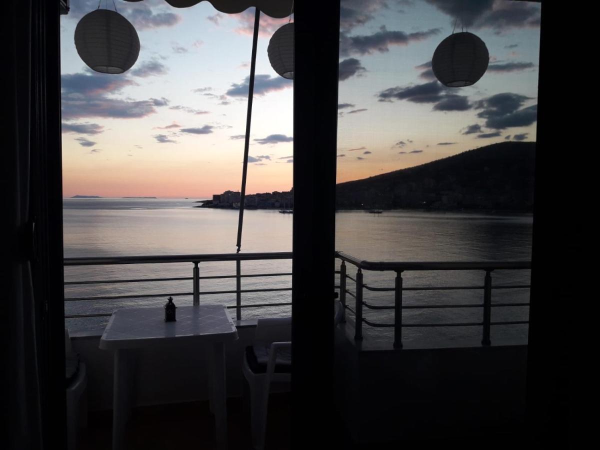 Seaside View Apartment Sarande Bagian luar foto