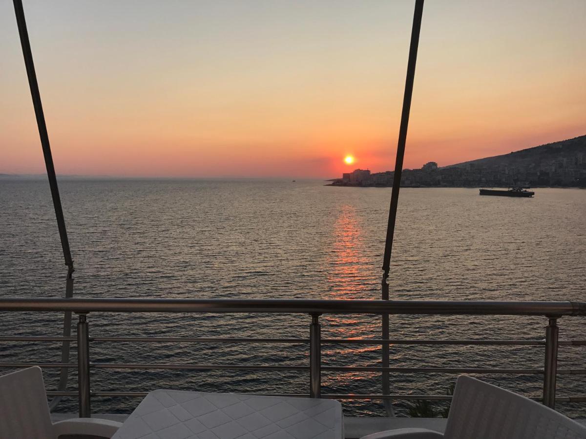 Seaside View Apartment Sarande Bagian luar foto