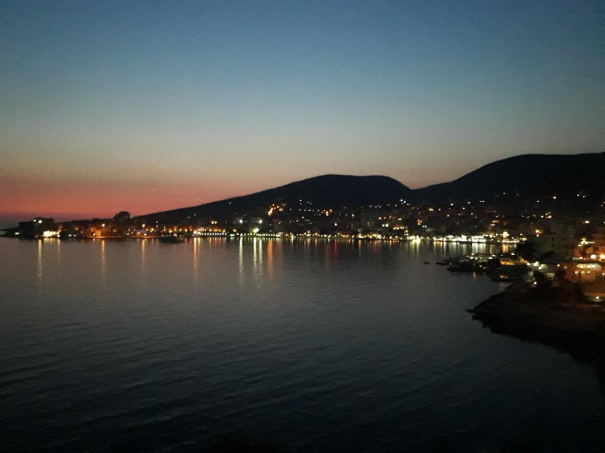 Seaside View Apartment Sarande Bagian luar foto